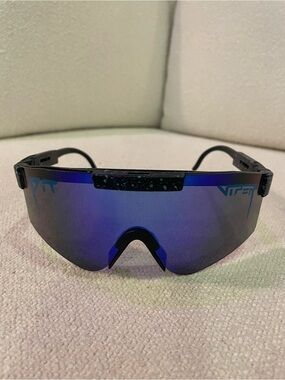 Pit Viper The Hail Sagan 2000 Sunglasses – Blue Mirrored Shield